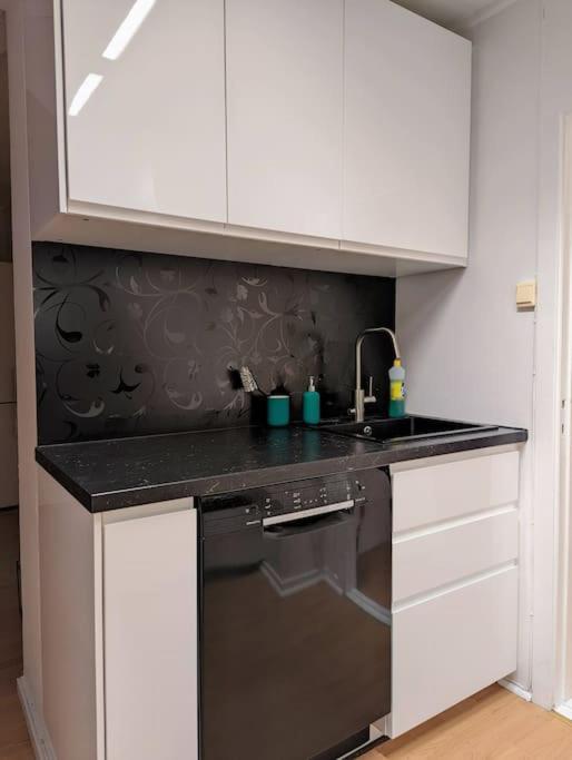 Nice And Quiet Apartment In City Centre Tromsø Exterior foto